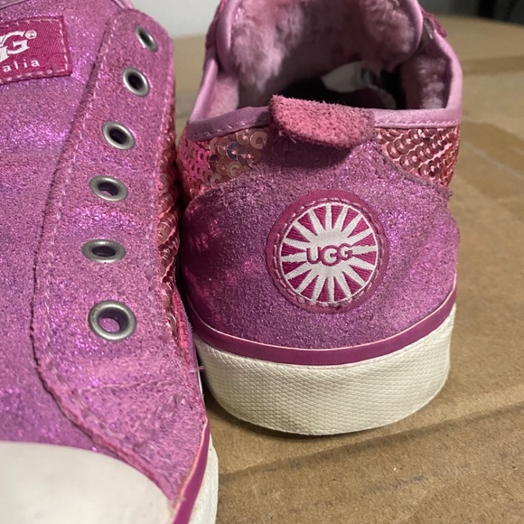 Ugg Sneakers - Picture 4 of 5